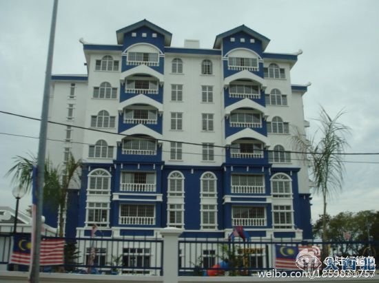 马六甲的警察局，全马应该都是统一风格的建筑。陆行鲨鱼 http://weibo.com/1859831757/xlSeN4ob4	