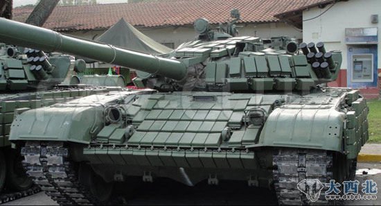 装备委内瑞拉陆军的俄制T-72B1型主战坦克