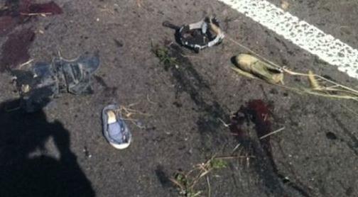 事故现场散落的鞋子。