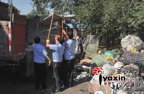 乌鲁木齐市将取缔376个违法违规回收站 居民盼规范，“毕竟家里的废旧物品需要回收”