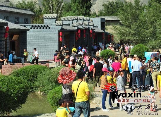 新疆乌鲁木齐达坂城白水涧古镇开门迎客