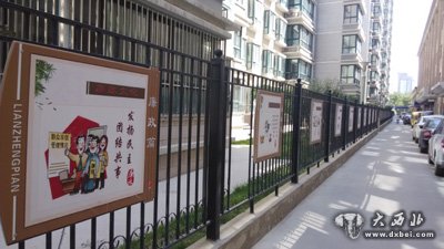 大教梁社区文化长廊吸引居民眼球