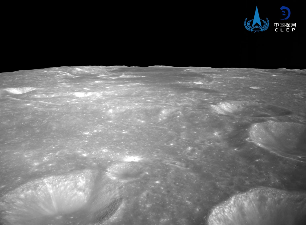嫦娥六号拍摄月背“写